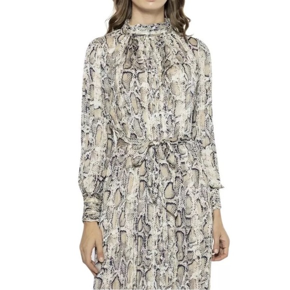 GRACIA Pleated Belted Animal Print Cuffed Sleeve Mock Neck Maxi Dress - Reemoly - Picture 2 of 2